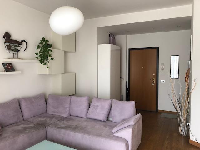 Appartamento in affitto a Municipio 4, Milano