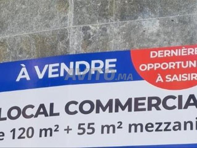 Local commercial vente à Anfa, Gharb-Chrarda-Beni Hssen
