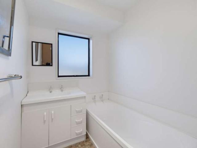 House for sale in Chaslands, Canterbury
