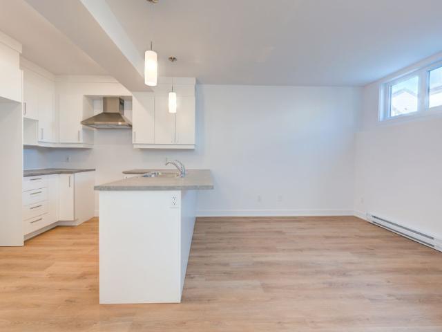 Apartment for rent in Les Collines-de-l'outaouais, Quebec