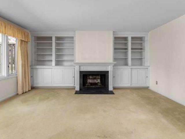 Condo for sale in Mahwah, New Jersey