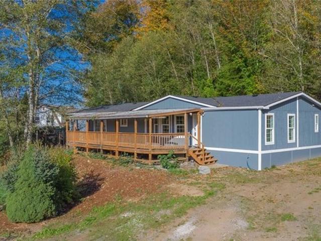 House for sale in Malone, Elma