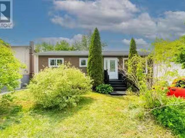 House for sale in Mount Pearl