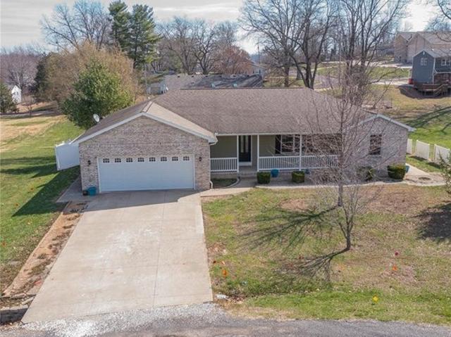 House for sale in Vandalia, Illinois