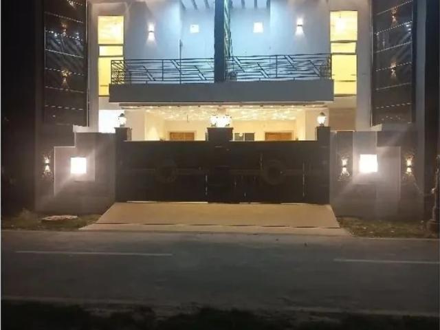 House for sale in Faisalabad, Islamabad Capital Territory