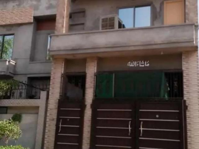 House for sale in Faisalabad, Islamabad Capital Territory