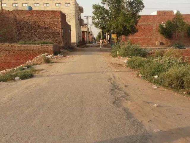 Land for sale in Faisalabad, Islamabad Capital Territory
