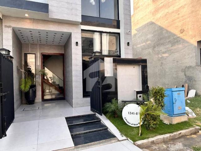 House for sale in لاہور, لاہور ڈویژن