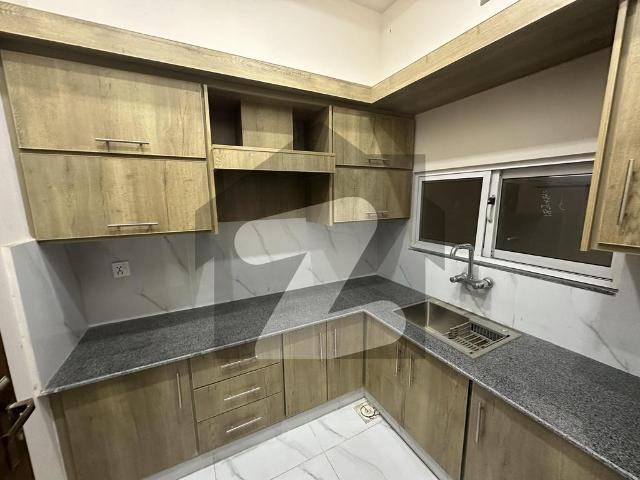 House for sale in Faisalabad, Islamabad Capital Territory