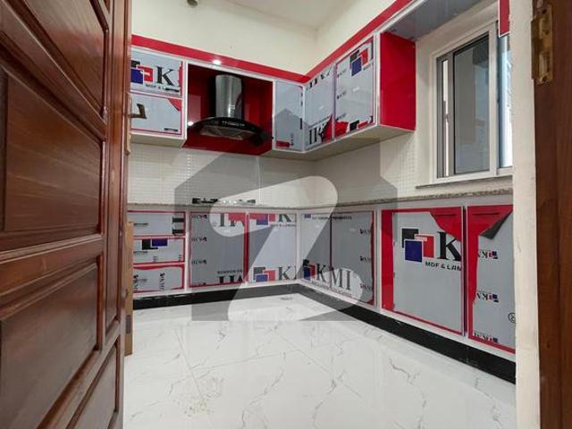House for sale in Faisalabad, Islamabad Capital Territory
