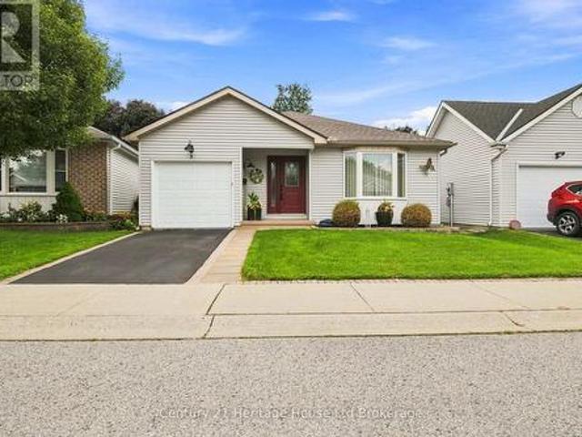 House for sale in Tillsonburg, Ontario