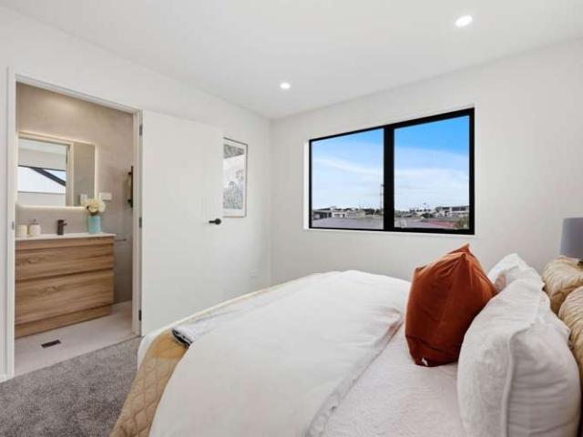 Townhouse for sale in East Tamaki
