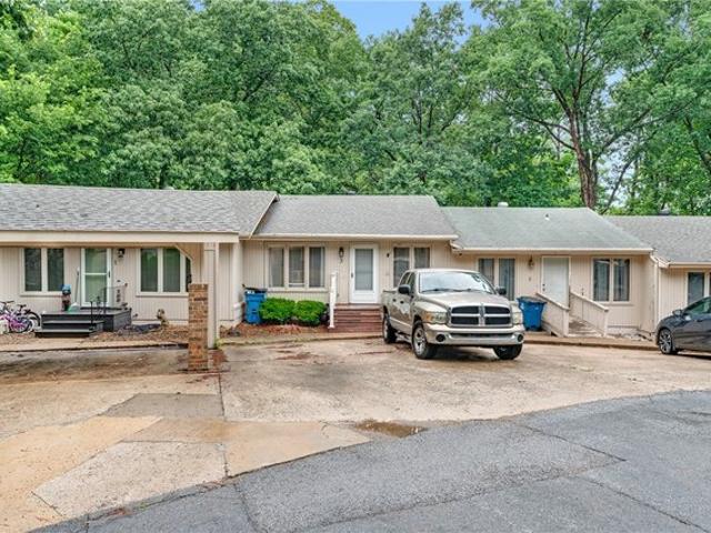 Townhouse for sale in Ark