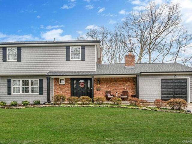 House for sale in Centereach, New York