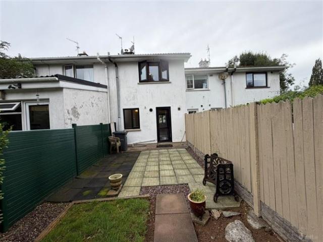 Terraced House for sale in Carrigaline, County Cork