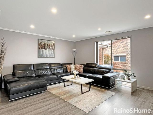Townhouse for rent in Queanbeyan, New South Wales