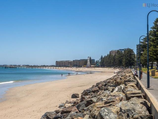 Townhouse for rent in Horseshoe Creek, South Australia