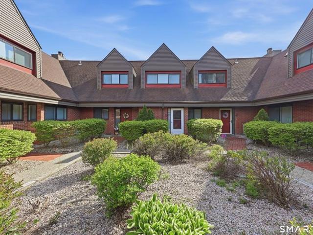 Townhouse for sale in Branford, Connecticut