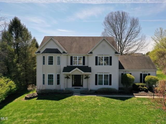 House for sale in Saratoga, New York