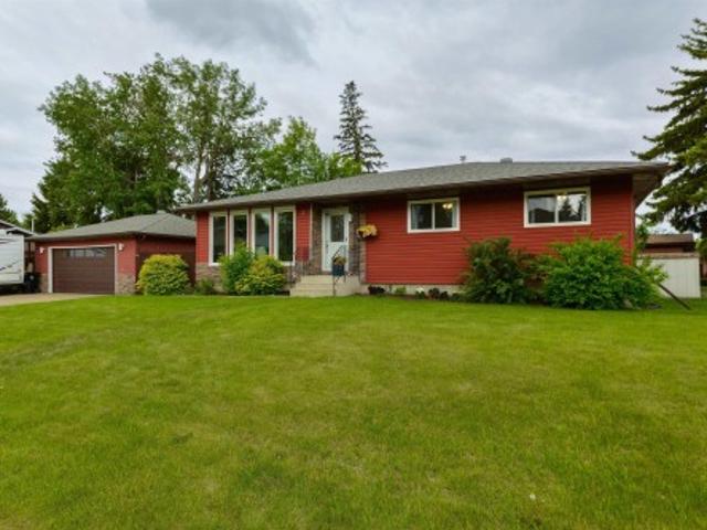 House for sale in Spruce Grove, Alberta
