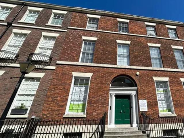 Apartment for rent in Chinatown, Calderstones