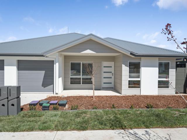 House for rent in Googong, New South Wales