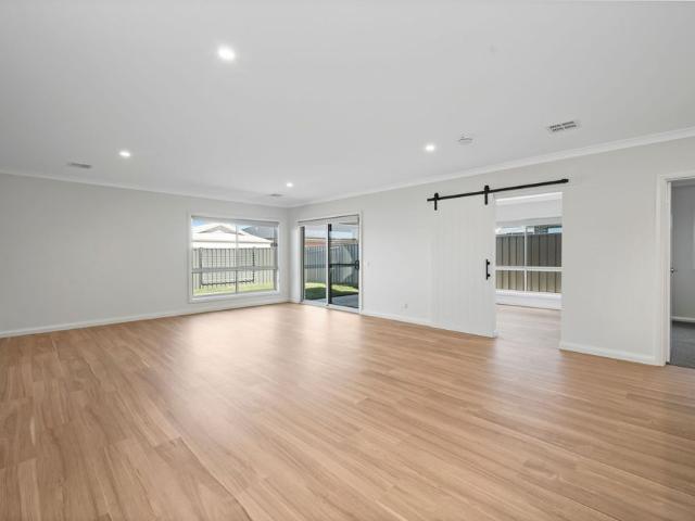 House for rent in Googong, Queanbeyan-Palerang Regional Council