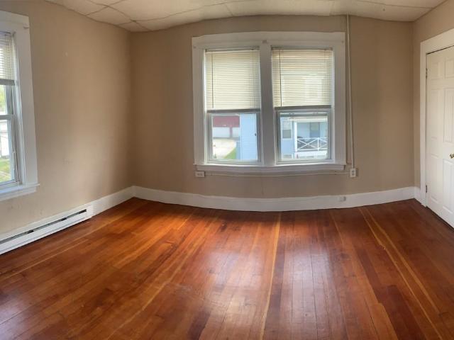 Apartment for rent in Webster, Worcester County