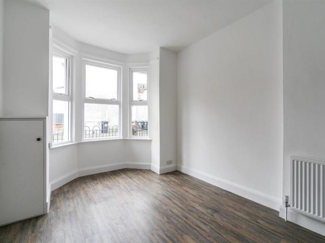Room to rent