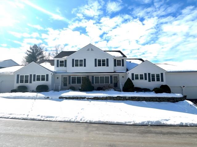 Condo for sale in Franklin, Massachusetts
