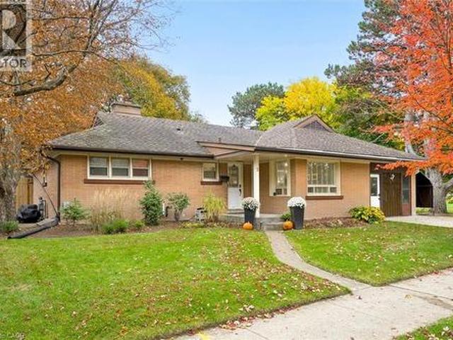 House for sale in Fairfield, Kitchener