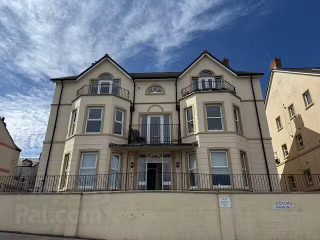 Apartment to rent in Corry, Connacht