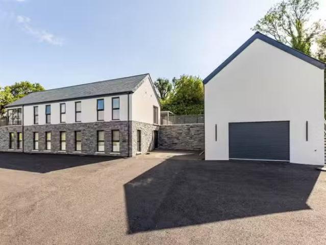 House for sale in Glen, Ulster