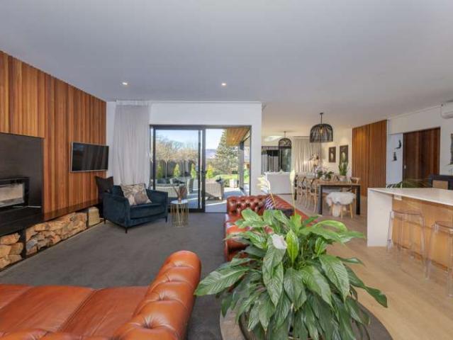 House for sale in Otakou