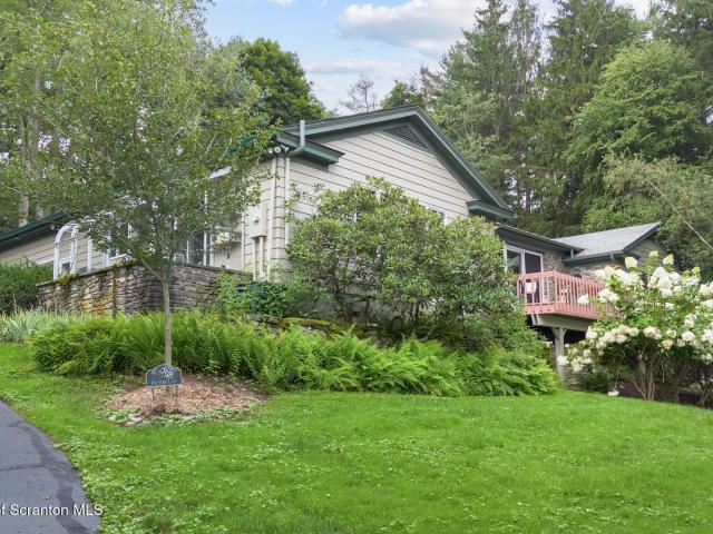 House for sale in Chinchilla, Pennsylvania