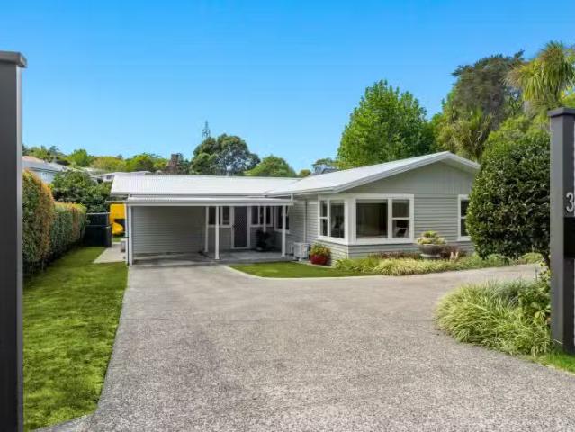 House for sale in Paremoremo, Oroua County
