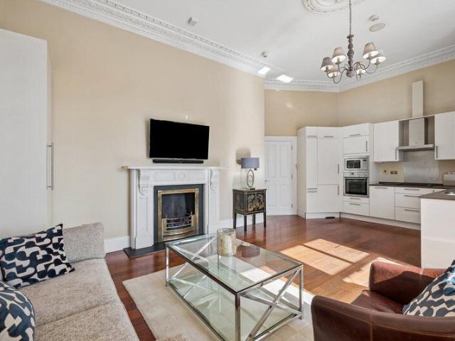 Apartment to rent in Bluebell, North Tipperary