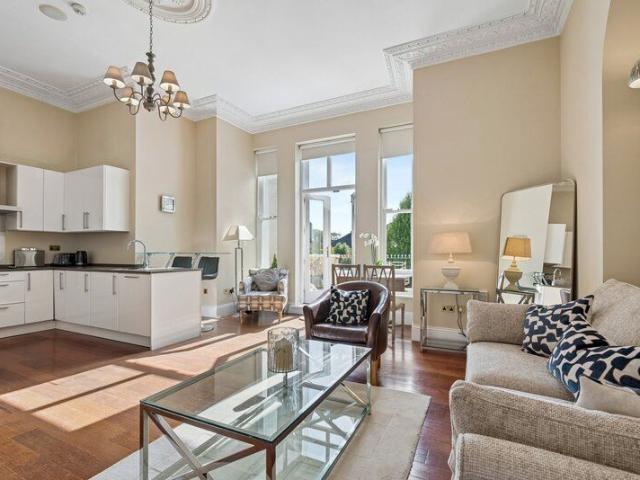 Apartment to rent in Bluebell, North Tipperary