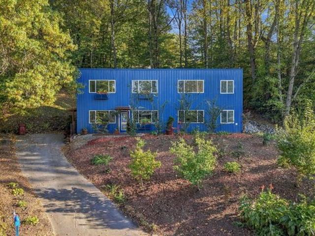 House for sale in Hickory Lake, Johnson City
