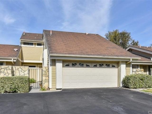 Townhouse for sale in Woodbridge, Irvine