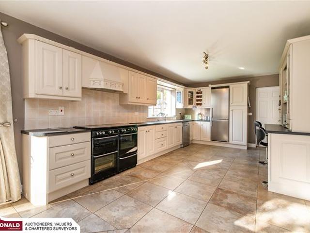 Detached House for sale in Portarlington, North Tipperary