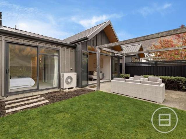 House for sale in Otakou