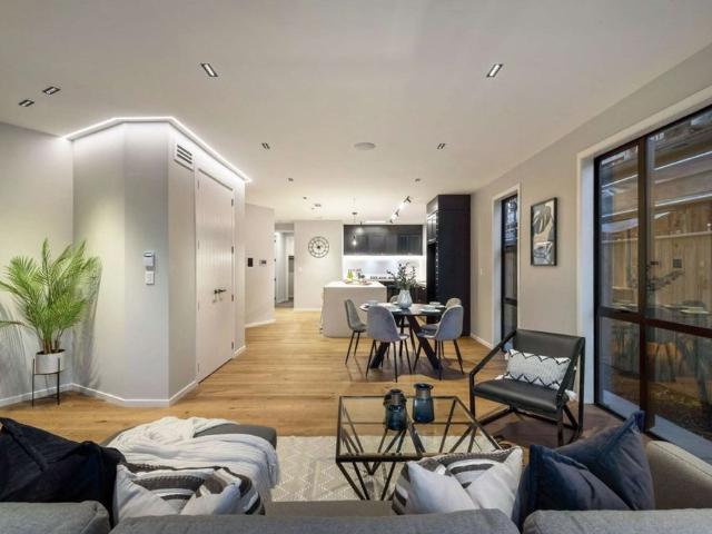 House for rent in Paremoremo