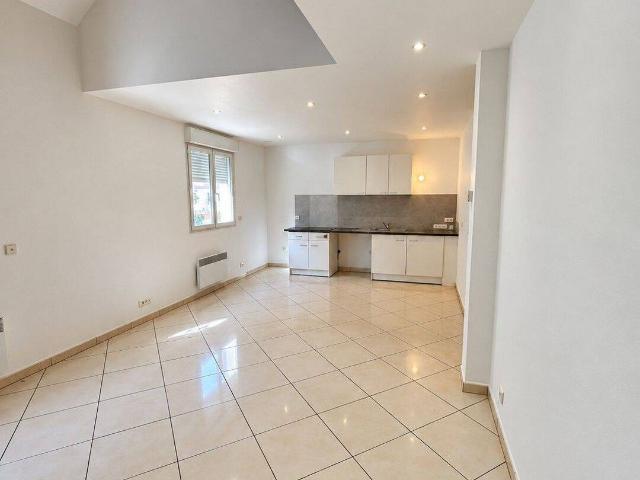 Appartement location à Mandres-les-Roses, Val-de-Marne