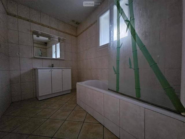 Appartement location à Petit-Faubourg, Pont-de-Veyle