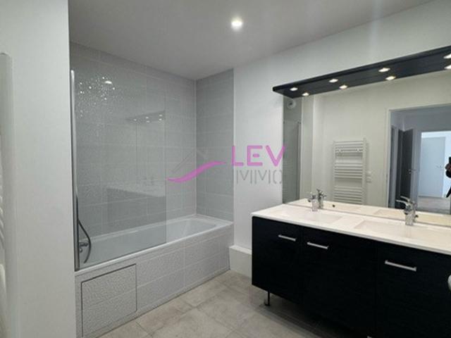 Appartement location à France métropolitaine, La Courneuve