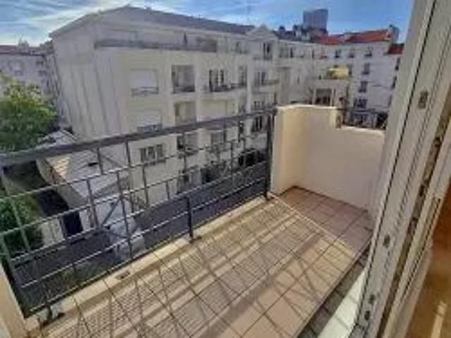 Appartement vente à Nanterre, Courbevoie