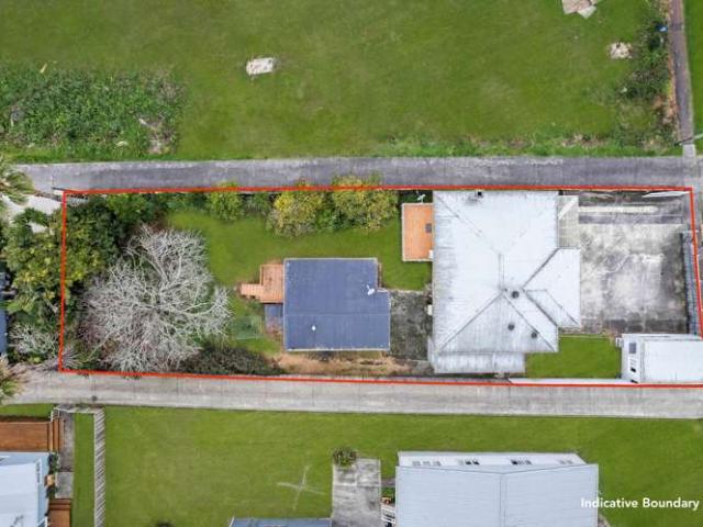 House for sale in Oratia