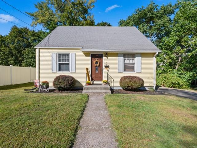House for sale in Windsor Locks, Connecticut