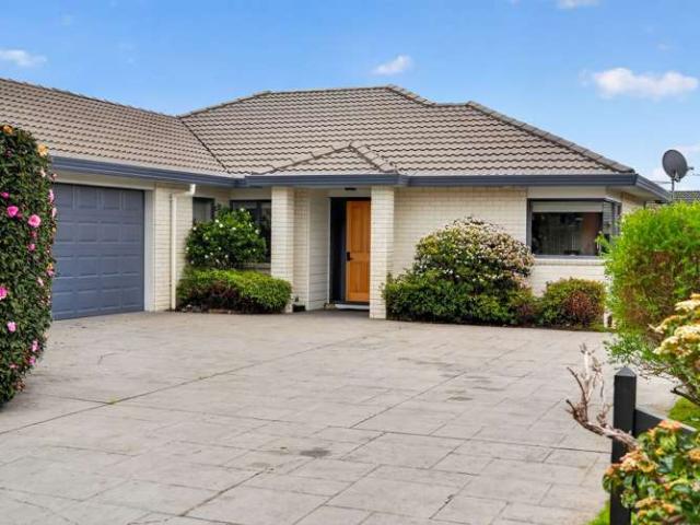 House for sale in Waiuku